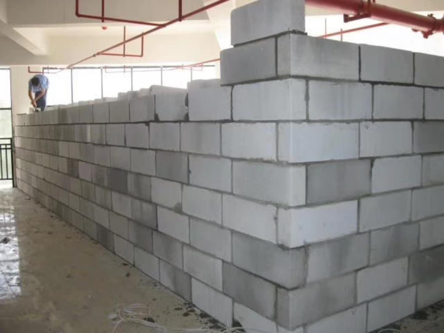 仓山蒸压加气混凝土砌块承重墙静力和抗震性能的研究